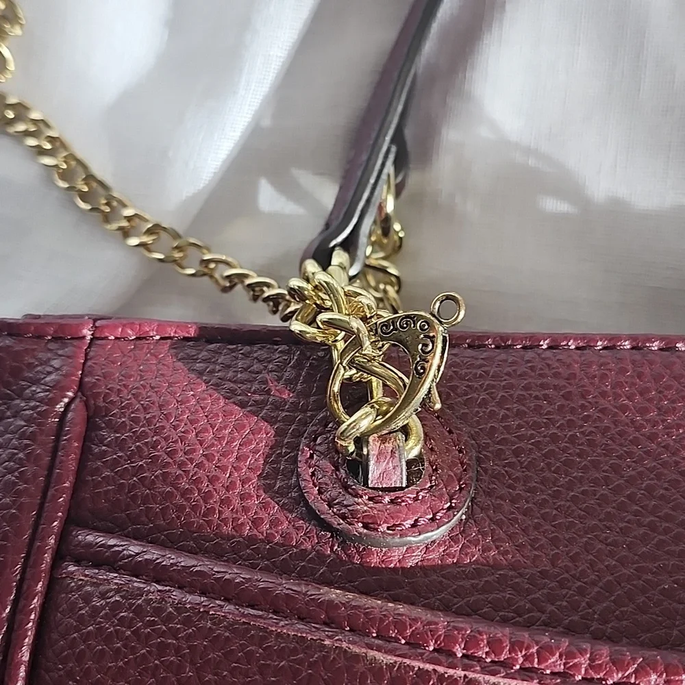 Anne Klein Ex Cond Elegant Burgundy Fax Leather Tote Bag W Gold Chain, $55